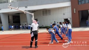 “智慧操场”现身深圳育才实验学校,助力学生科学高... “智慧操场”现身深圳育才实验学校,助力学生科学高...